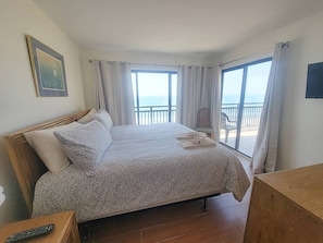 3 bedrooms, iron/ironing board, free WiFi