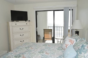 2 bedrooms, iron/ironing board, free WiFi
