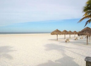 Beach nearby, sun loungers, beach towels