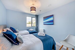 2 bedrooms, travel cot, free WiFi, bed sheets - 2 Bed in Woolacombe (oc-c27395) (Woolacombe)