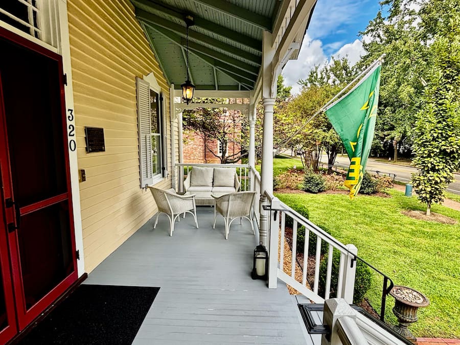 Deluxe-Zimmer, 1 Queen-Bett, Stadtblick | Terrasse/Patio