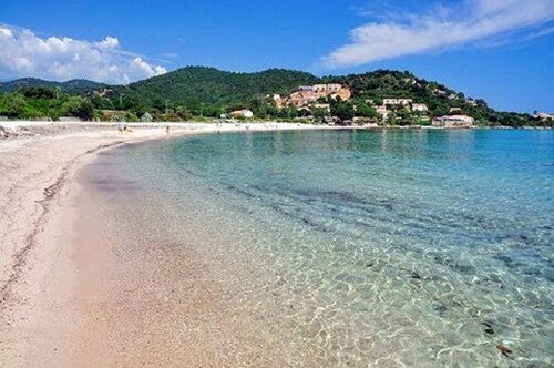 Villa Tarco, sleeping facilities, directly on the beach, 300 m from the beach