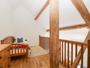 5 bedrooms, individually decorated, individually furnished, free WiFi