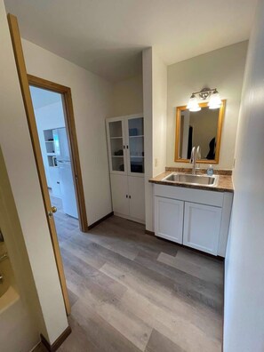 Interior - Unit 1 - Stand Rock Studios (Wisconsin Dells)