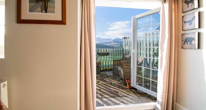 The Barn - One Bedroom Cottage, Sleeps 2