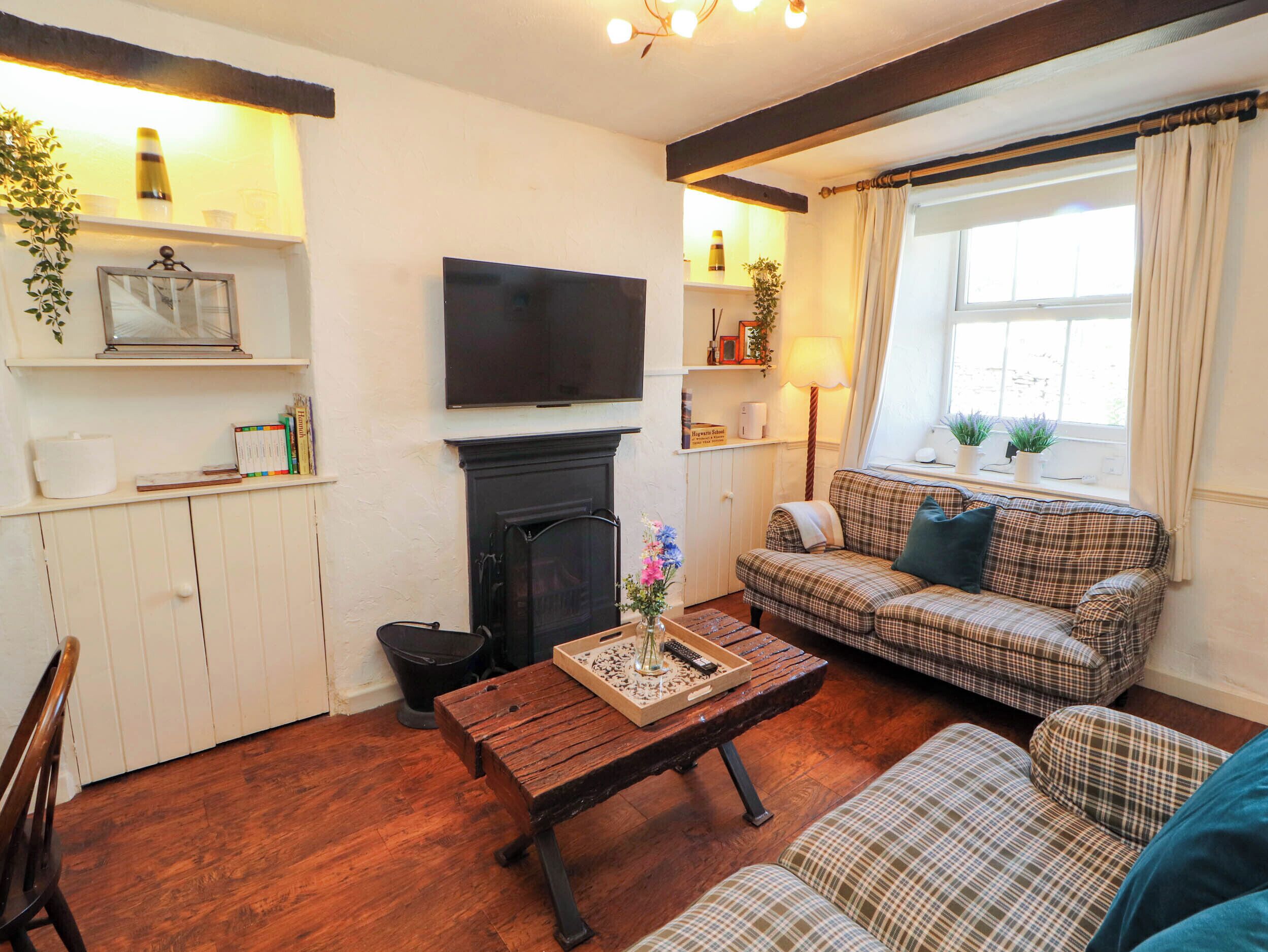 Cottage | Living area