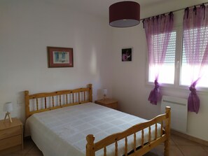 4 Schlafzimmer, Bügeleisen/Bügelbrett, kostenloses WLAN, Bettwäsche