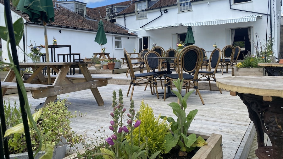 The Full Moon Inn