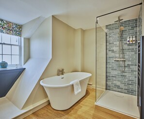 Chambre Triple | Salle de bain