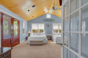 6 bedrooms, free WiFi, bed sheets