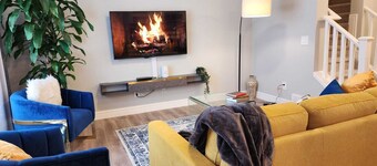 Family friendly home in South Edmonton (Near airport)