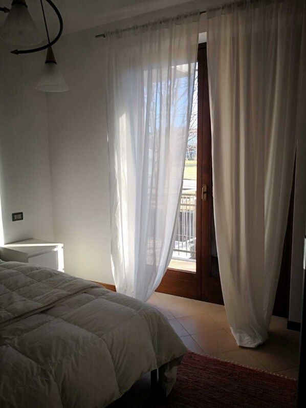 1 غرفة نوم ومكواة/لوح كي وواي فاي وملاءات أسرّة