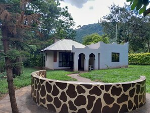 Exterior - Riverside Cottage (Namanga)