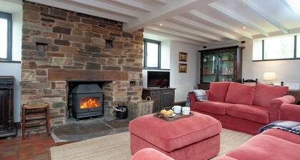 2 bedroom accommodation in Lydford, near Tavistock