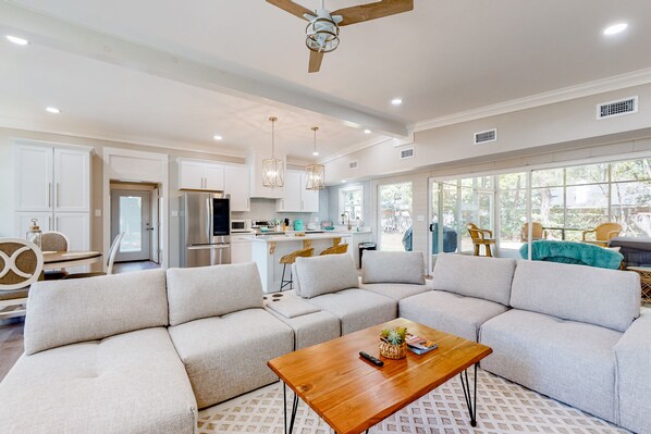 Télévision, cheminée