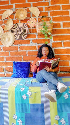 Living area - SPRING HOSTEL (Medellín)