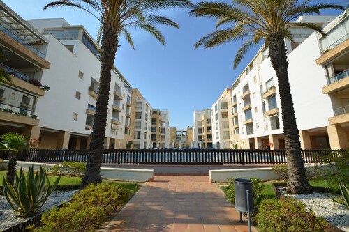 ESPIGÓN LEVANTE 8 - Two Bedroom Apartment, Sleeps 5