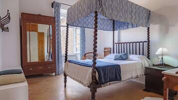 2 slaapkamers, een strijkplank/strijkijzer, wifi