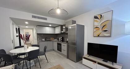 TrĂšs bel appartment 2 chambres avec piscine