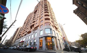 Front of property - Sweet Home Apart-Hotel (Yerevan)