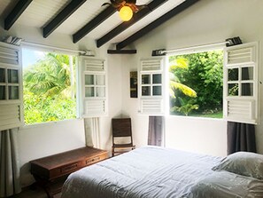 4 Schlafzimmer, Zimmersafe, Bügeleisen/Bügelbrett, Reisekinderbett
