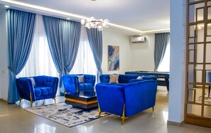 Exclusive Apartment | Living area