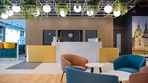 Lobby - B&B HOTEL Kielce Centrum (Kielce)