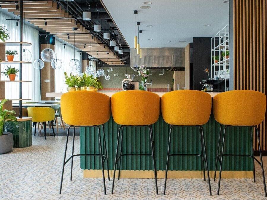 Breakfast, lunch and dinner served