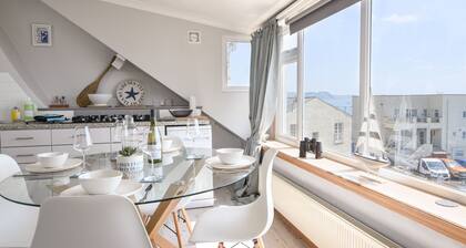 The Penthouse @ No 5