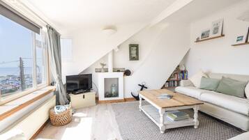 Cottage | Living area