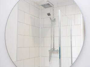 Shower - Tŷ Capel Bach (Bangor)