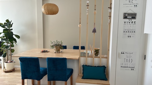 Cozy Renovated Apartment – Bordeaux City Center / Palais Gallien