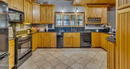 Angela’s Ashlake Farm Estate Hancock Co.