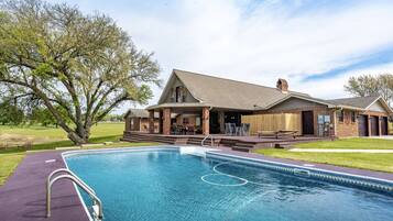 Alberca al aire libre