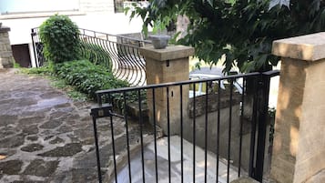 Enceinte de lâhĂ©bergement