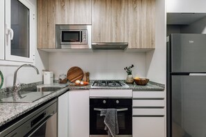 Fridge, microwave, oven, stovetop