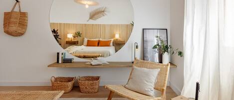 3 chambres, fer et planche à repasser, Wi-Fi, draps fournis