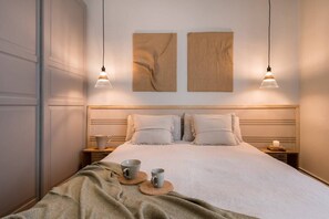 3 habitaciones, tabla de planchar con plancha, wifi y ropa de cama 