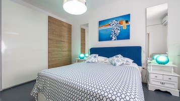 1 slaapkamer, een strijkplank/strijkijzer, gratis wifi, beddengoed