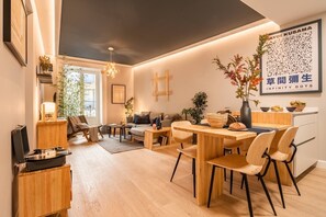 Dining - Saru - 1 bedroom and gym in Almagro (Madrid)