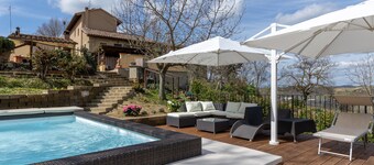 Holiday Home 'La Loggia di Giulia' with Private Terrace, Hot Tub and Garden