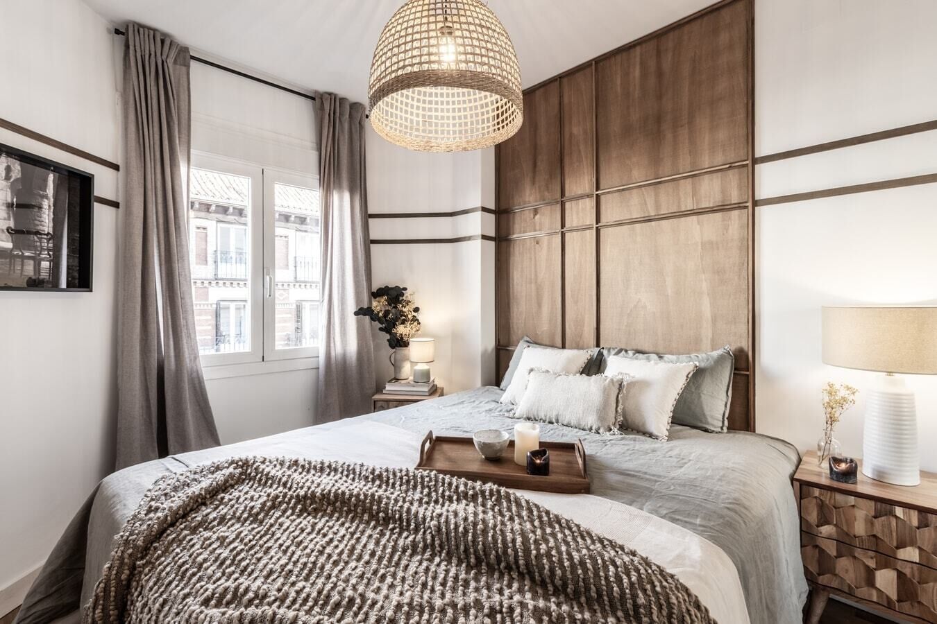 1 bedroom, desk, iron/ironing board, WiFi