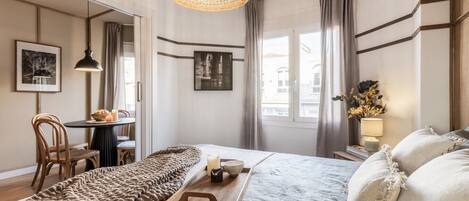 1 makuuhuone, työpöytä, silitysrauta/-lauta, Wi-Fi