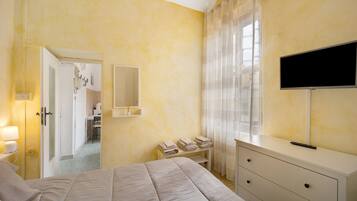 Wifi gratis y ropa de cama