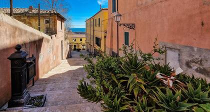 Appartement 'Loft Francesca Old City Center' avec climatisation