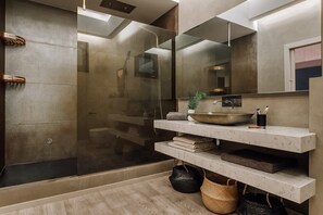 Hair dryer - Matadi - 1 bedroom in Eixample Esquerra (Barcelona)