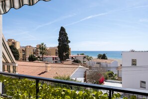 Property grounds - Apartment "Playa Rincón De La Victoria" with Sea View, Private Terrace & Wi-Fi (Rincón de la Victoria)