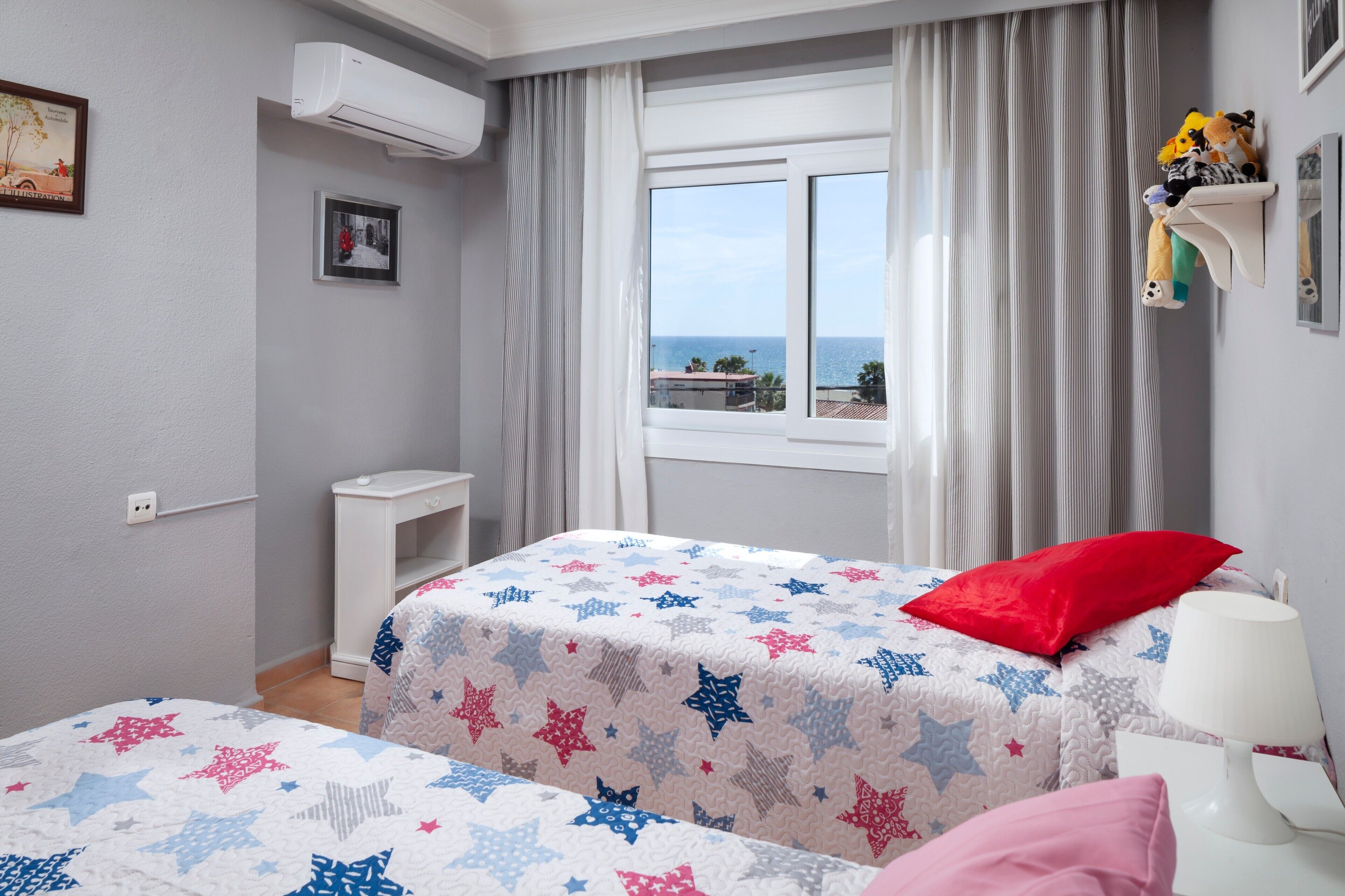 2 habitaciones, tabla de planchar con plancha y wifi gratis 