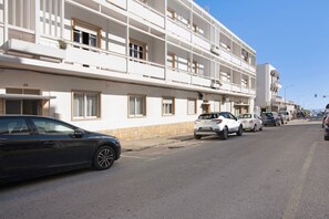 Exterior - Apartment "Casa Da Letinhas" with Private Terrace, Wi-Fi & Air Conditioning (Albufeira)