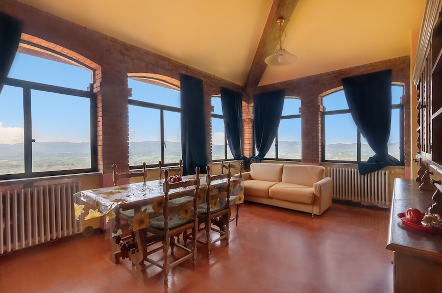 Appartement 'La Loggia' Avec Piscine Partagée, Terrasse Partagée Et Wi-fi - Toscane